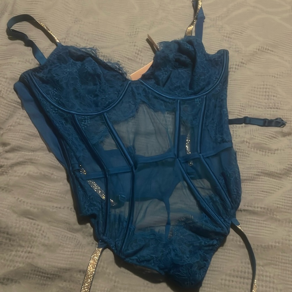 Stunning 🤩 rhinestone vs lingerie